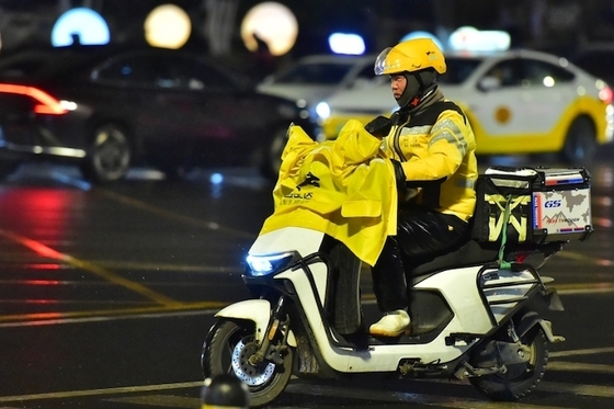 Protected: When I’m Not Guiding Tours: Life as a Meituan Delivery Rider in Yanjiao